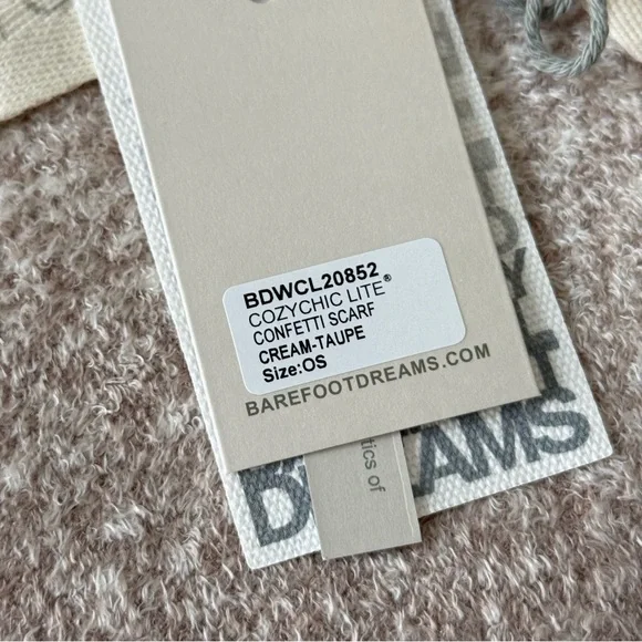 Barefoot Dreams CozyChic Lite Wrap Knit Scarf Cream Taupe New With Tags - Picture 4 of 5